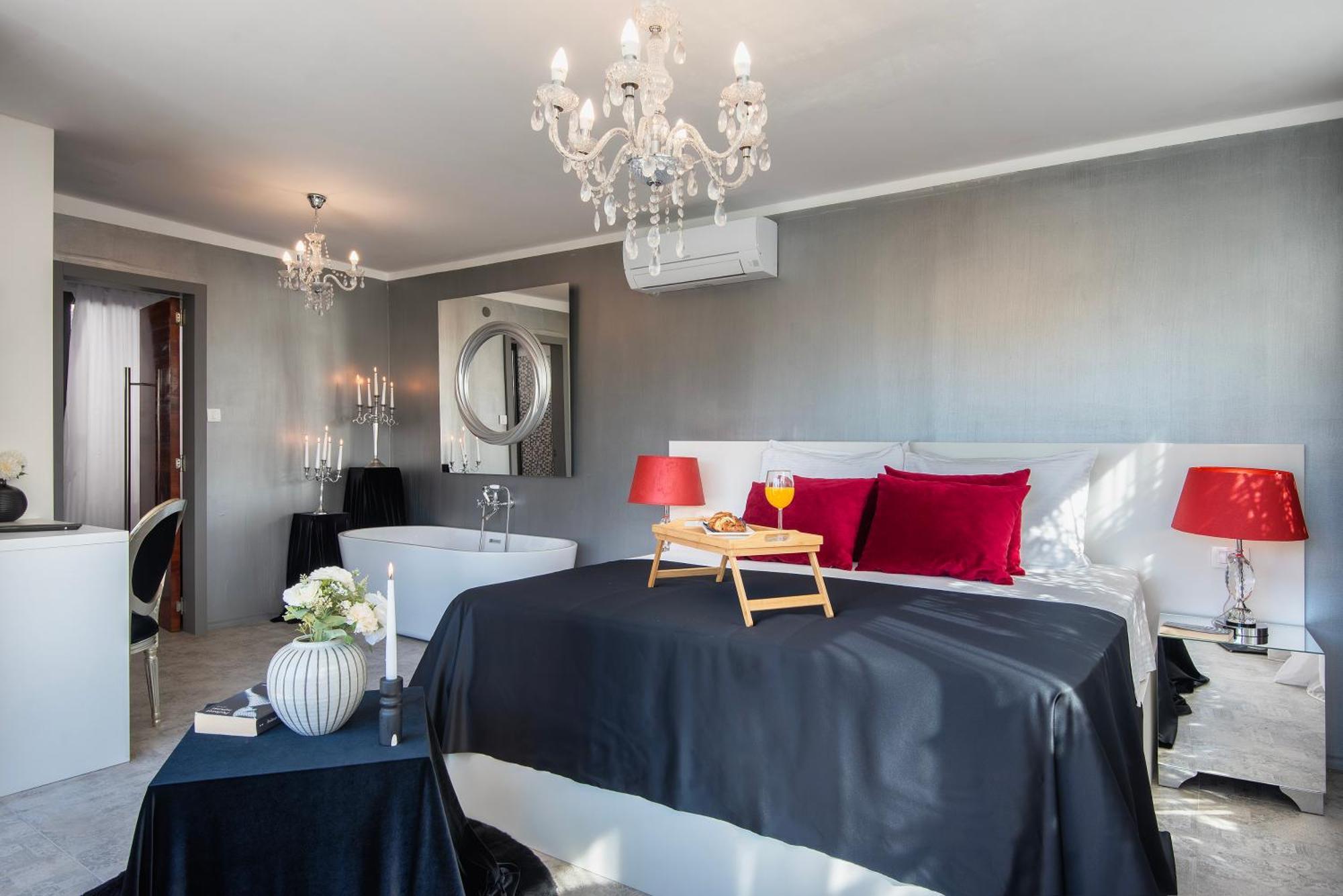 Boutique Hotel Chevalier By Bura Hotels - Adults Only メドゥリン エクステリア 写真