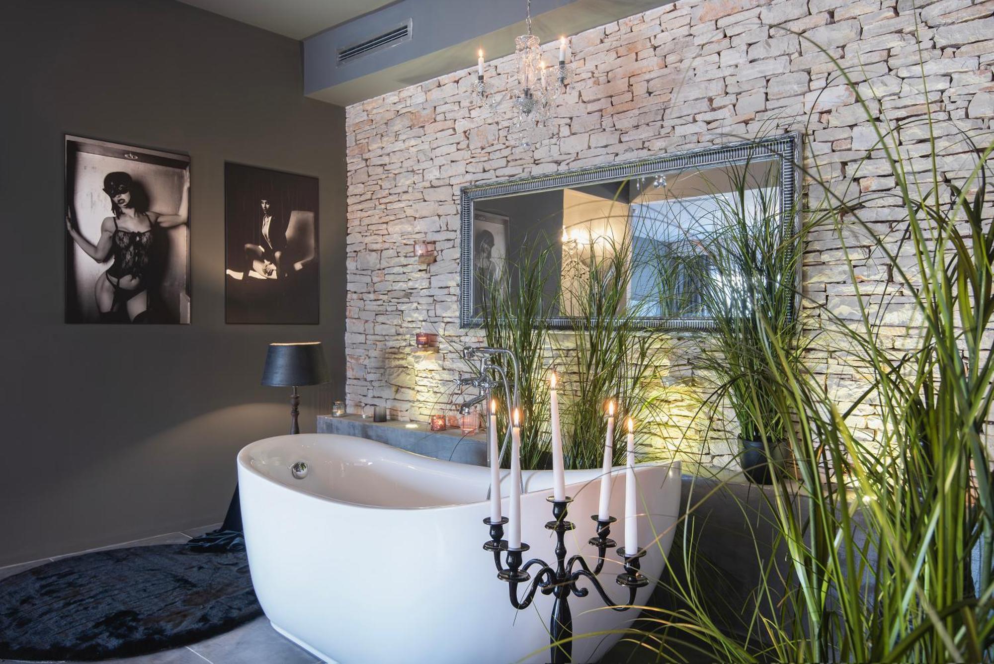 Boutique Hotel Chevalier By Bura Hotels - Adults Only メドゥリン エクステリア 写真