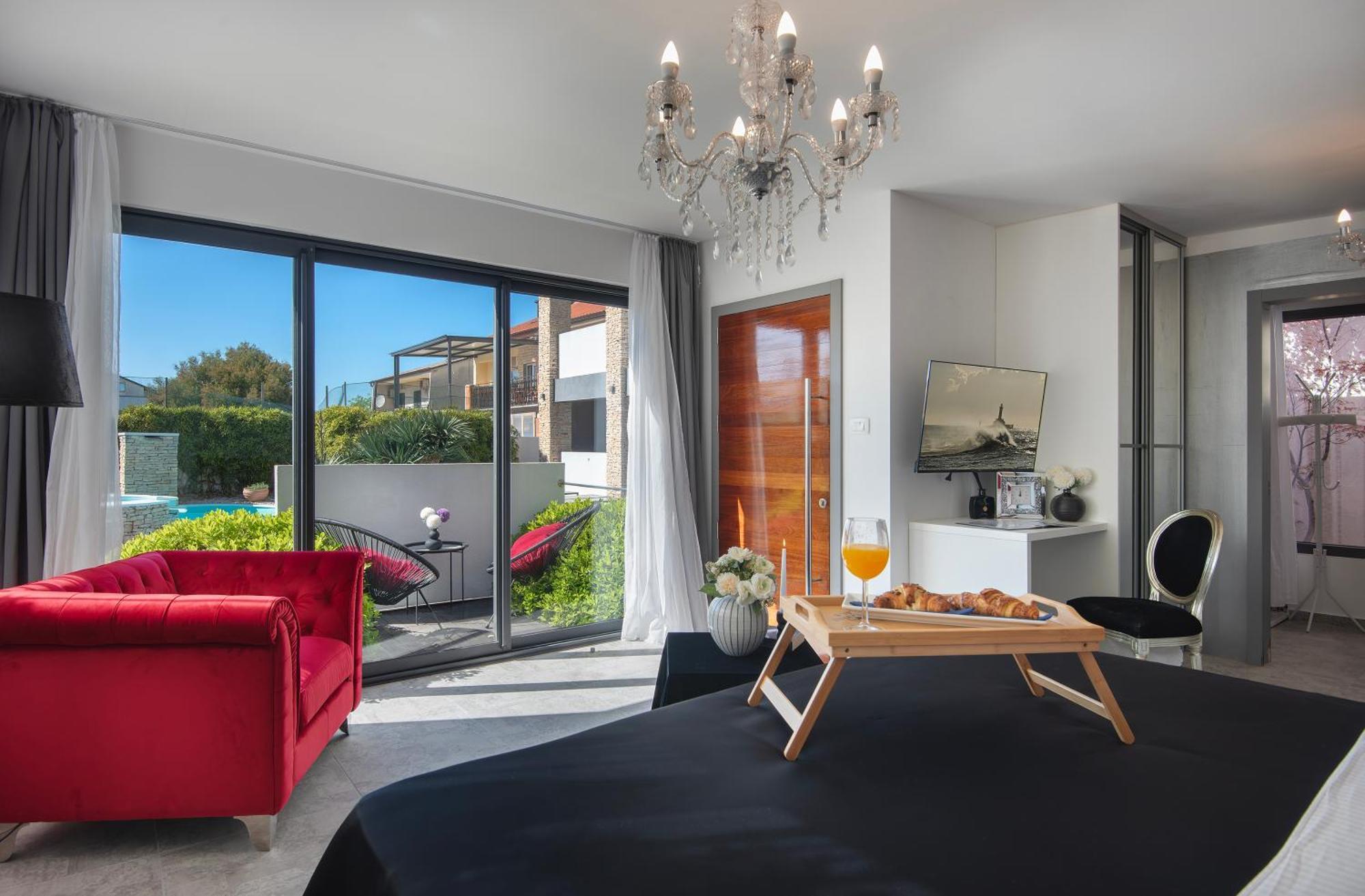 Boutique Hotel Chevalier By Bura Hotels - Adults Only メドゥリン エクステリア 写真
