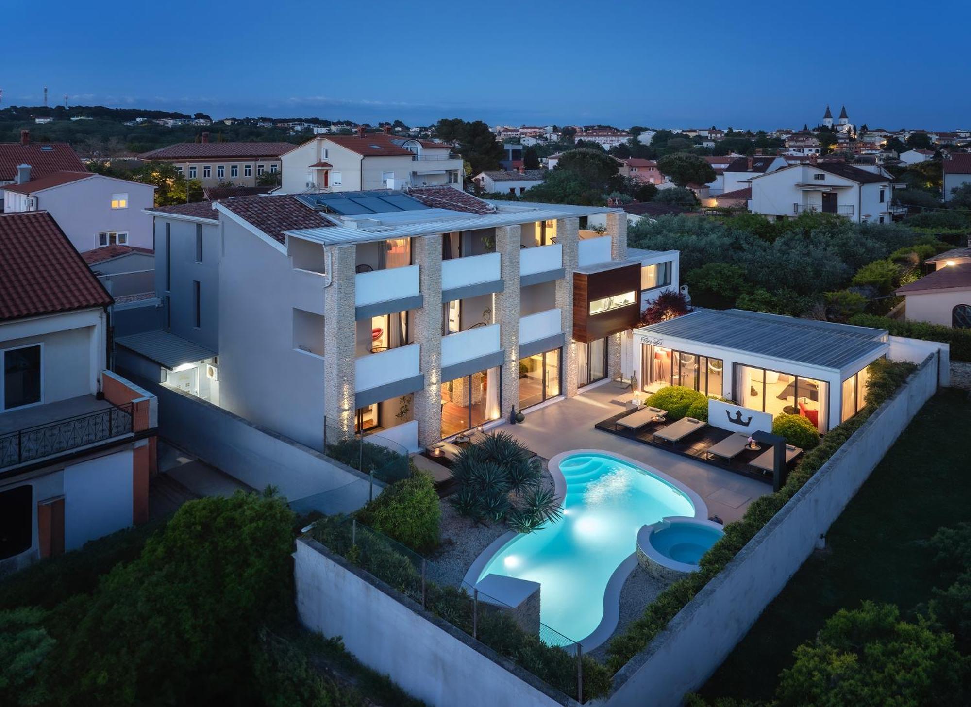 Boutique Hotel Chevalier By Bura Hotels - Adults Only メドゥリン エクステリア 写真
