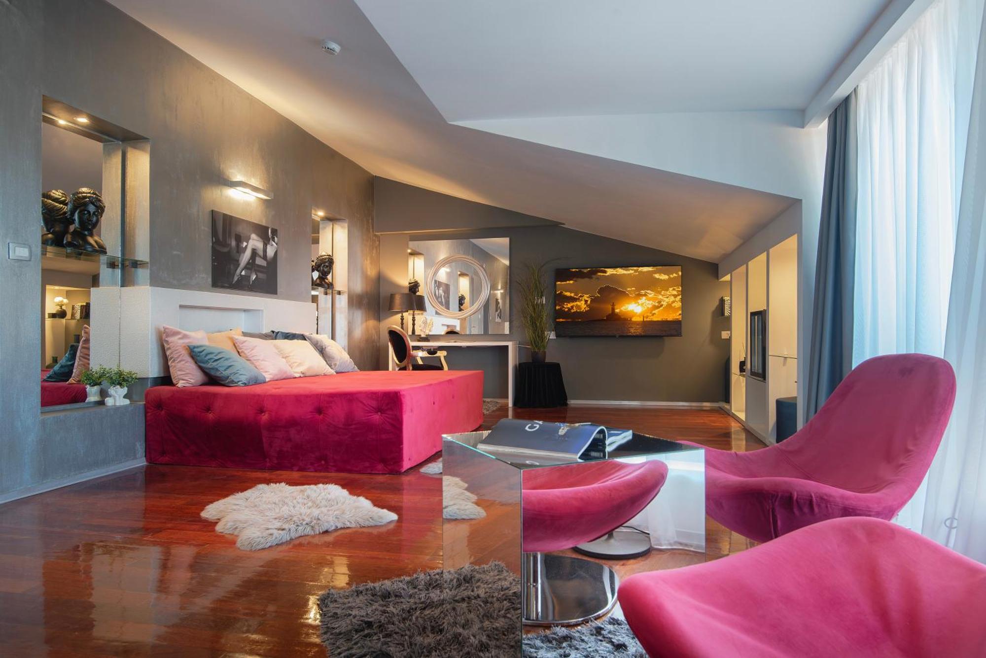Boutique Hotel Chevalier By Bura Hotels - Adults Only メドゥリン エクステリア 写真