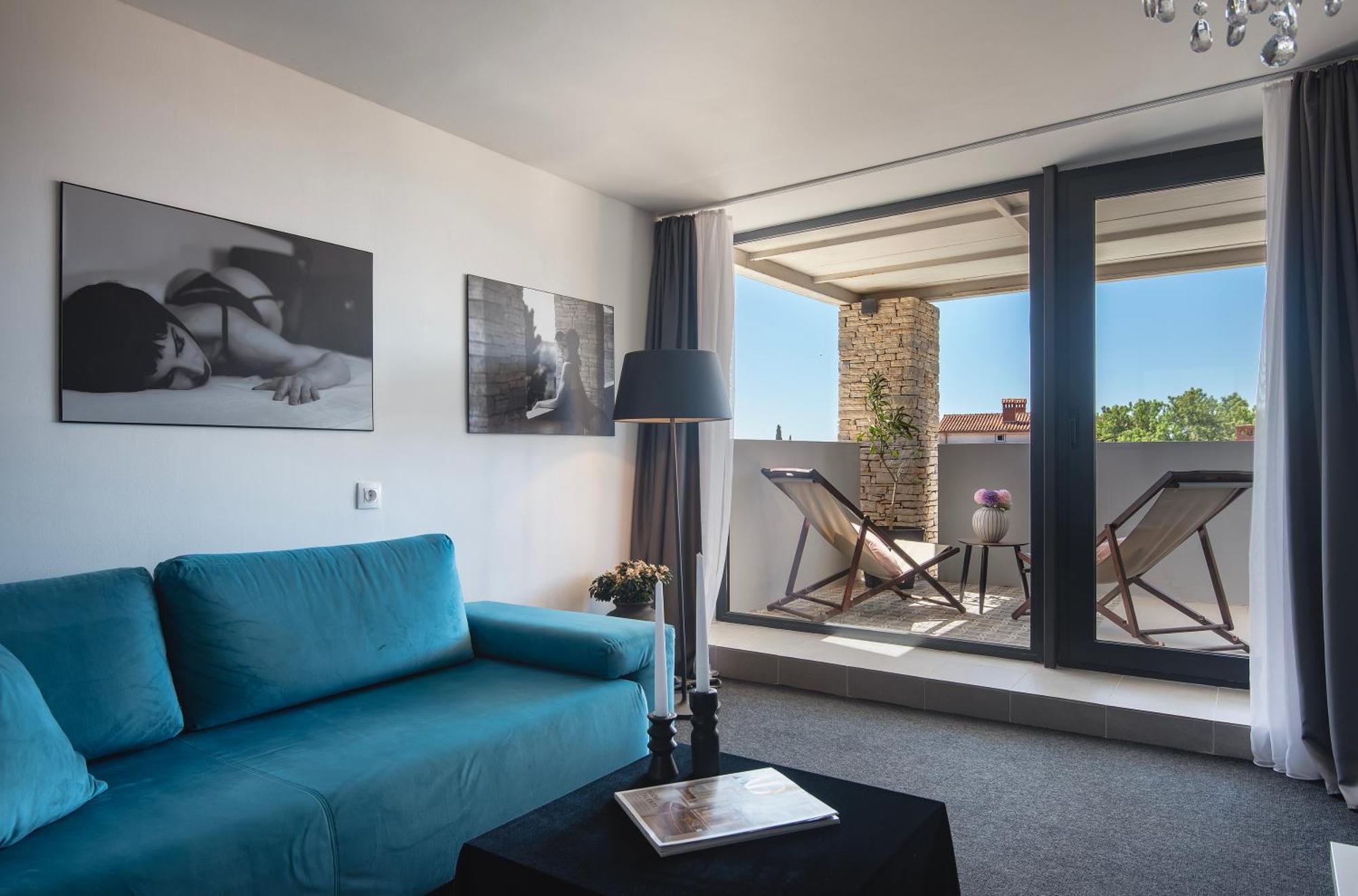 Boutique Hotel Chevalier By Bura Hotels - Adults Only メドゥリン エクステリア 写真