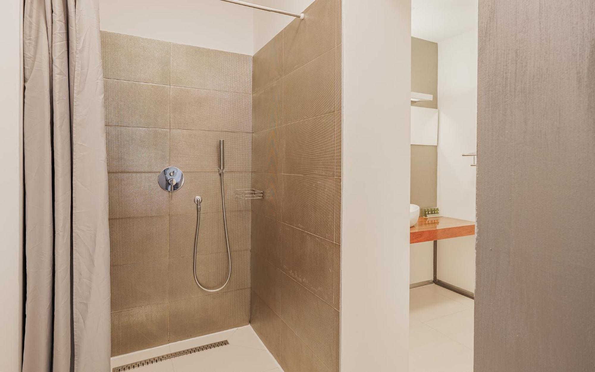 Boutique Hotel Chevalier By Bura Hotels - Adults Only メドゥリン エクステリア 写真